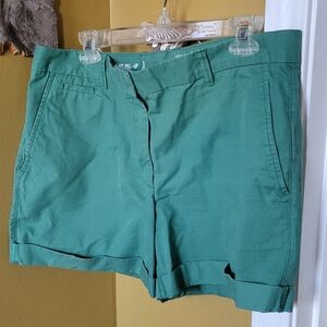 Khakis by GAP ladies shorts